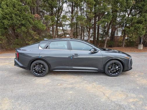 2025 Kia K4 GT-Line Turbo