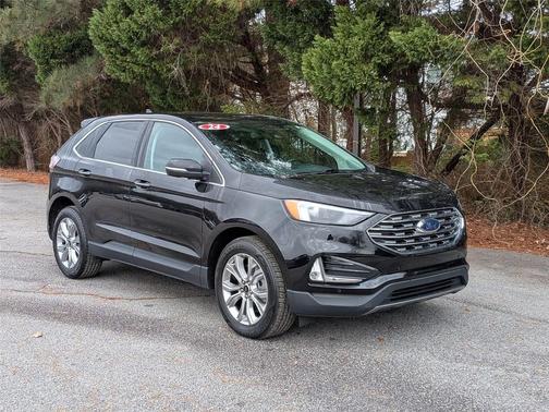 2024 Ford Edge Titanium