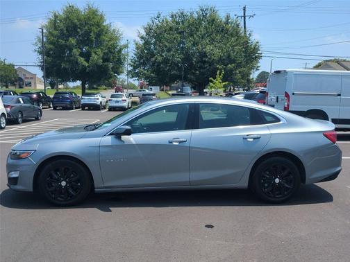 Sterling Gray Metallic 2024 Chevrolet Malibu FWD 1LT