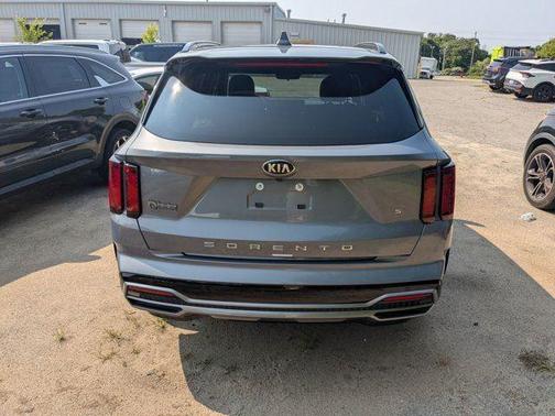 2021 Kia Sorento S