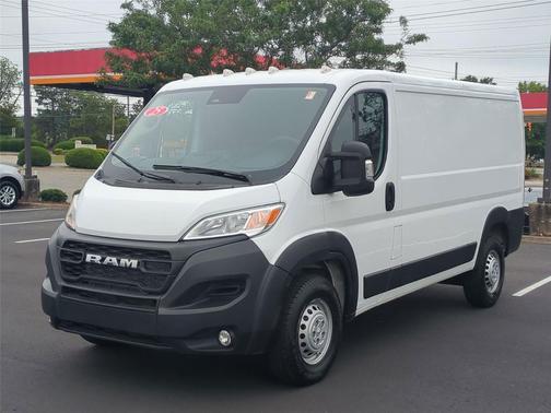 Bright White Clearcoat 2025 RAM ProMaster 2500 Tradesman