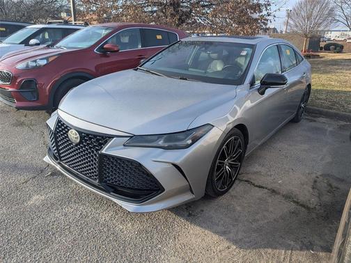 2019 Toyota Avalon Touring
