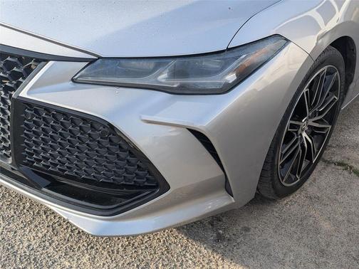 2019 Toyota Avalon Touring