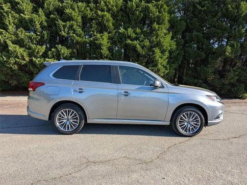 2020 Mitsubishi Outlander PHEV SEL