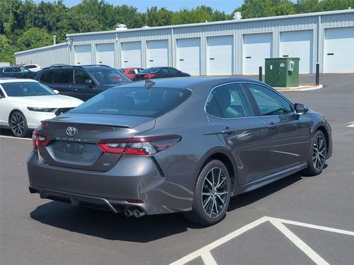 Predawn Gray Mica 2024 Toyota Camry SE