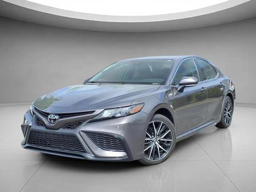 Predawn Gray Mica 2024 Toyota Camry SE