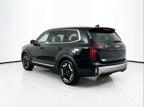 Ebony Black 2025 Kia Telluride S