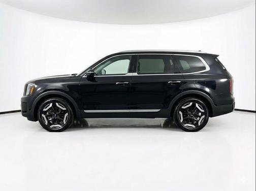 Ebony Black 2025 Kia Telluride S