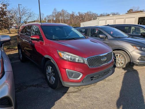 2016 Kia Sorento LX