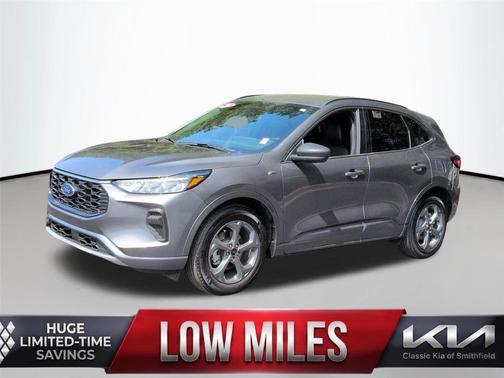 Carbonized Gray Metallic 2024 Ford Escape ST-Line