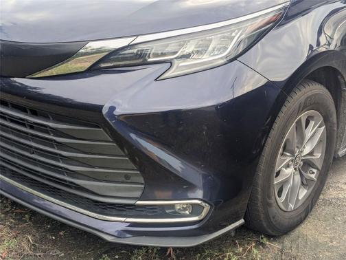 2021 Toyota Sienna XLE 7 Passenger