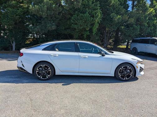 2022 Kia K5 GT-Line