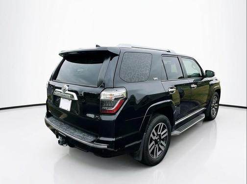 Midnight Black Metallic 2018 Toyota 4Runner Limited