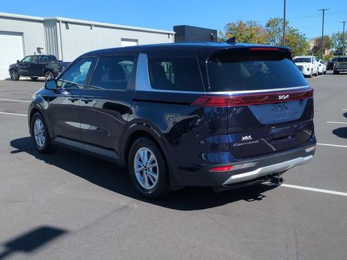 Deep Chroma Blue 2022 Kia Carnival LXS