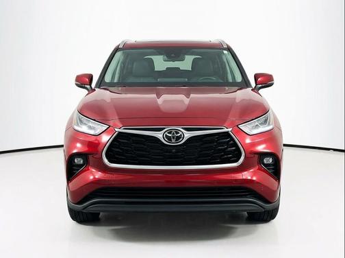 Ruby Flare Pearl 2021 Toyota Highlander Limited