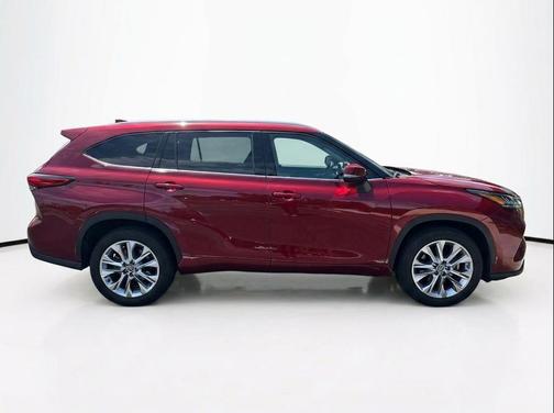 Ruby Flare Pearl 2021 Toyota Highlander Limited