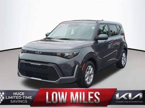 Gravity Gray 2025 Kia Soul LX