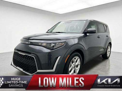Gravity Gray 2025 Kia Soul LX