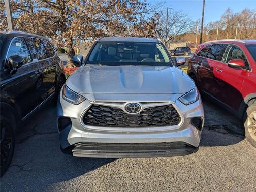 2021 Toyota Highlander L