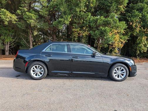 2016 Chrysler 300 S