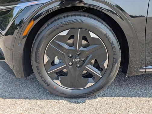 2025 Kia EV6 Wind