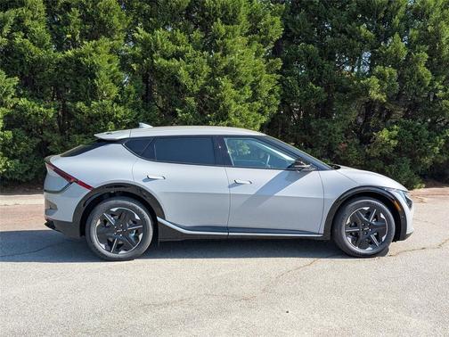 2025 Kia EV6 Wind