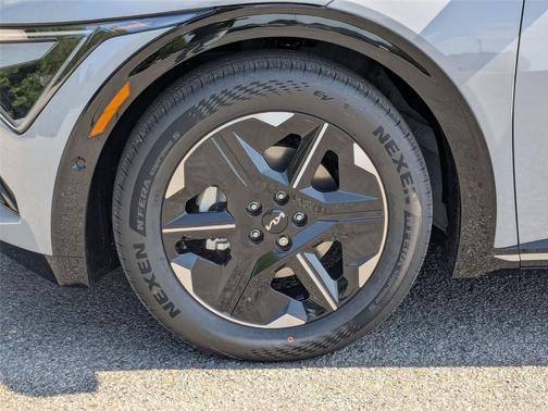 2025 Kia EV6 Wind