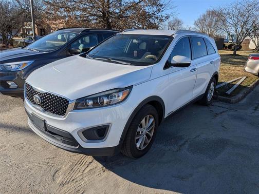 2017 Kia Sorento LX
