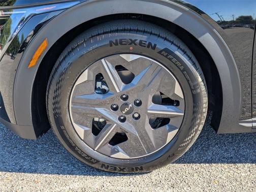 2025 Kia EV6 Light Long Range