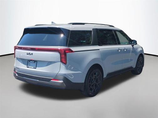 Ceramic Silver 2026 Kia Carnival SX