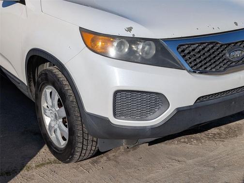 2011 Kia Sorento LX