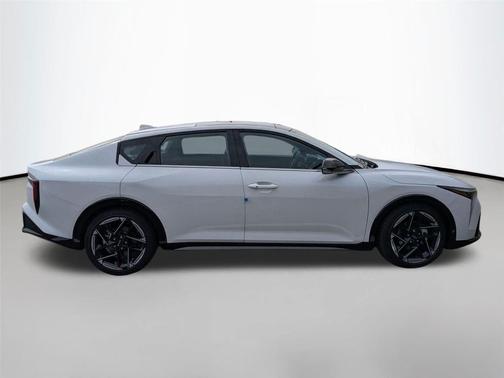 Snow White Pearl 2026 Kia K4 GT-Line