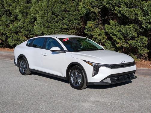 2025 Kia K4 LX