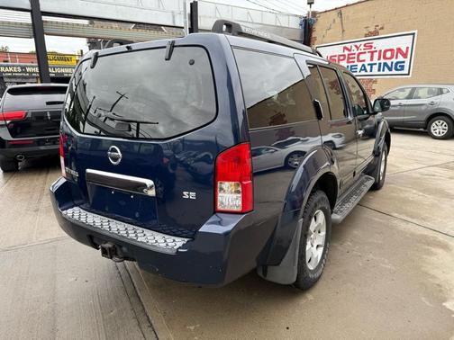 2006 Nissan Pathfinder SE