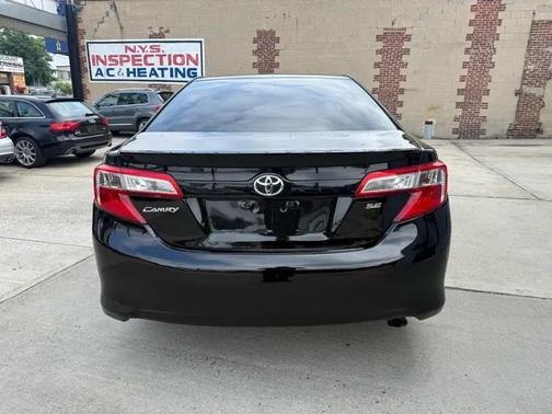 Black 2013 Toyota Camry XLE