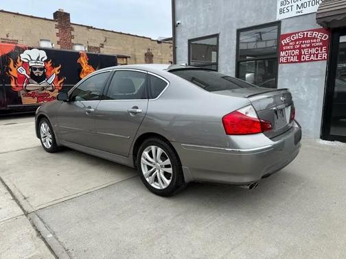 Gray 2009 INFINITI M35x Base
