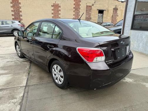 2013 Subaru Impreza 2.0i