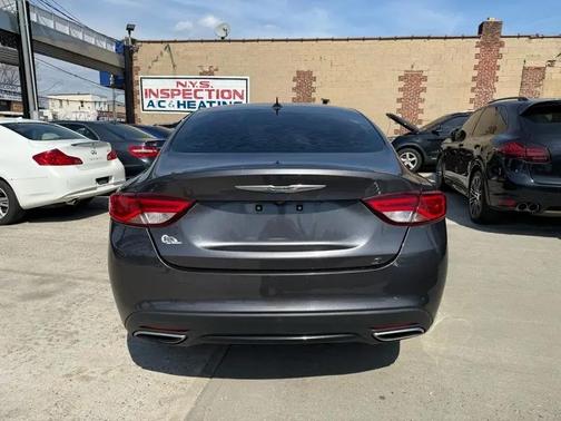2015 Chrysler 200 S