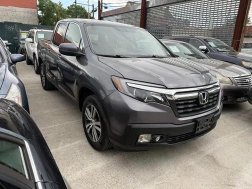 Gray 2017 Honda Ridgeline RTS