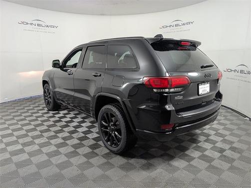 2021 Jeep Grand Cherokee Laredo