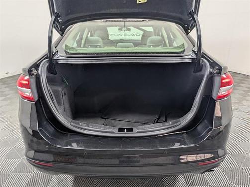 2017 Ford Fusion Hybrid SE