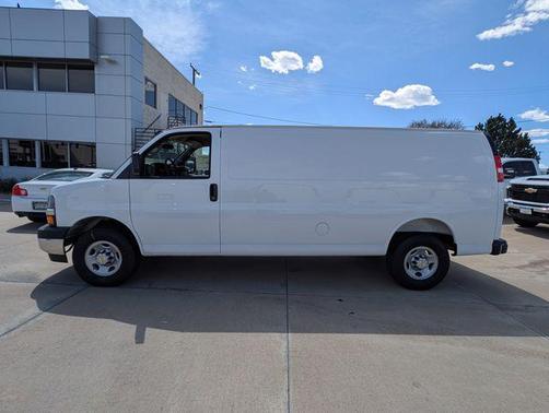 Summit White 2026 Chevrolet Express 2500 Work Van