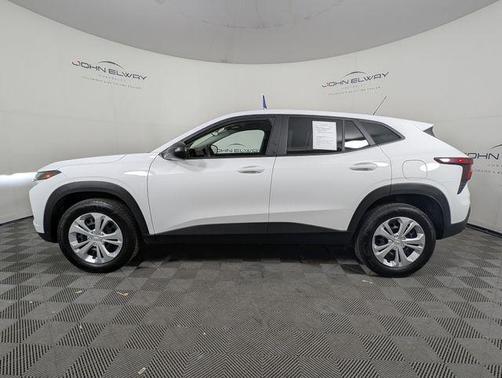 2025 Chevrolet Trax LS