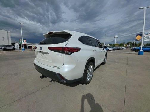 2021 Toyota Highlander Hybrid Limited