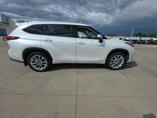 2021 Toyota Highlander Hybrid Limited