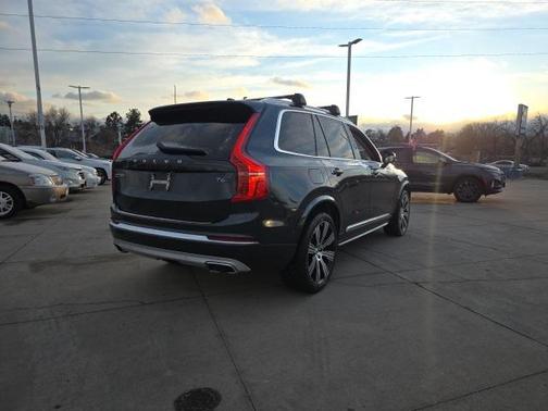 2021 Volvo XC90 T6 Inscription