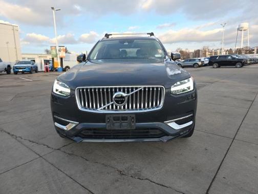 2021 Volvo XC90 T6 Inscription