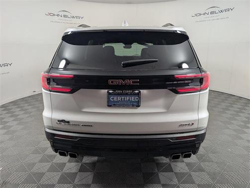 2024 GMC Acadia AWD AT4