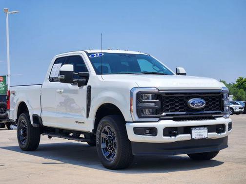 Star White Metallic Tri-Coat 2023 Ford F-350 Lariat