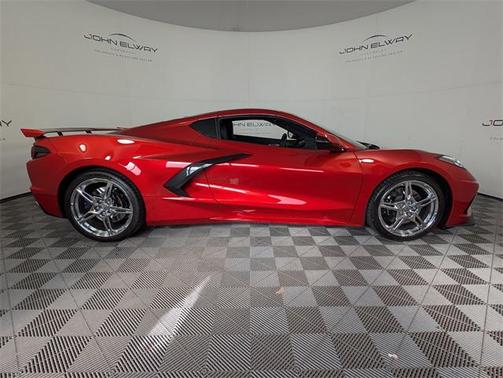2025 Chevrolet Corvette Stingray w/2LT